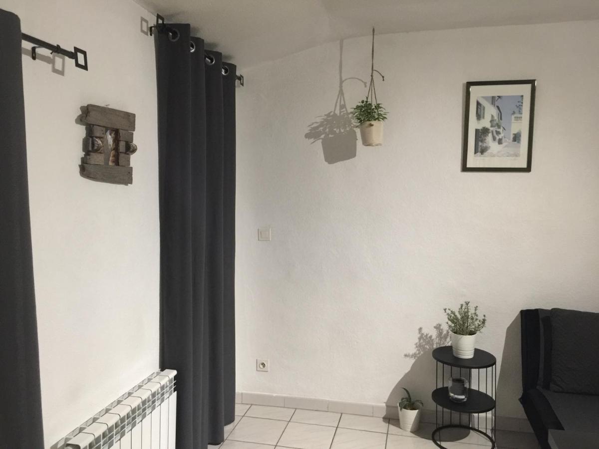 T2 Avec Terrasse, Clim , Box Fibre Apartment Vedene Ngoại thất bức ảnh